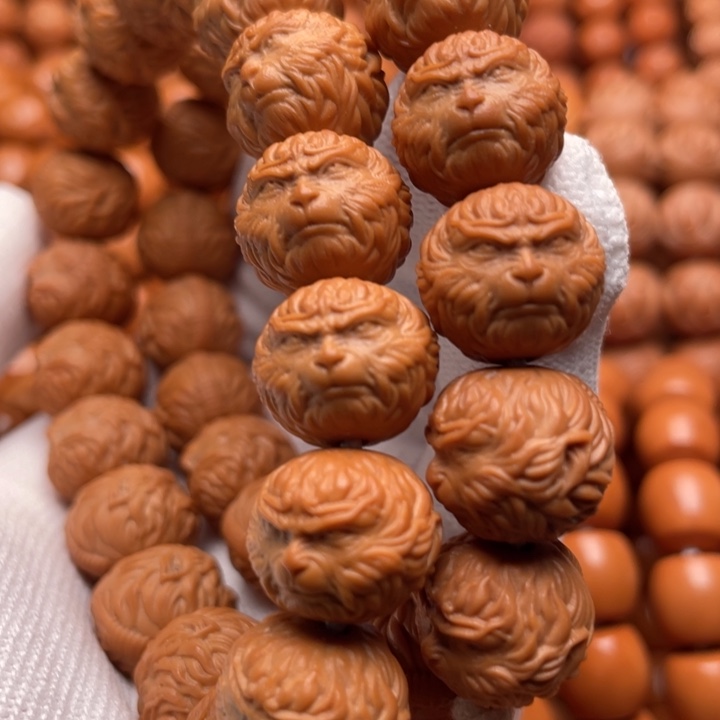 猴头核桃吊坠史***哥斗战胜佛