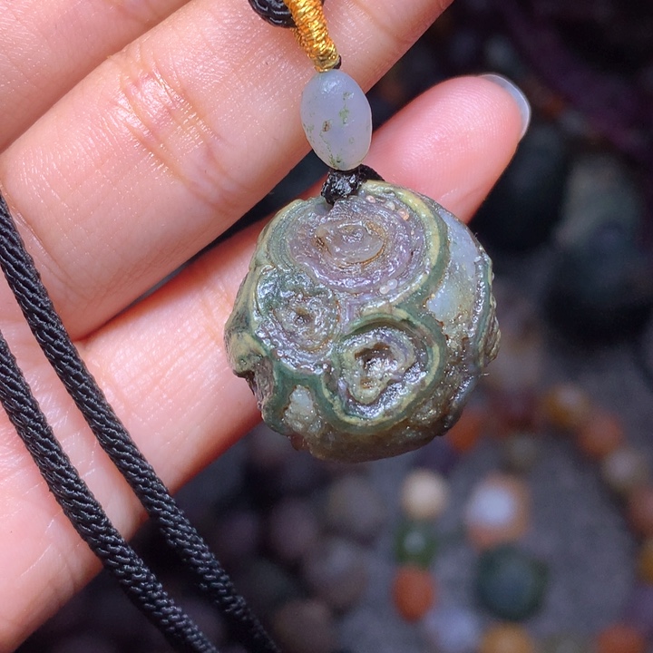 玛瑙/玉髓未镶嵌珠宝半成品