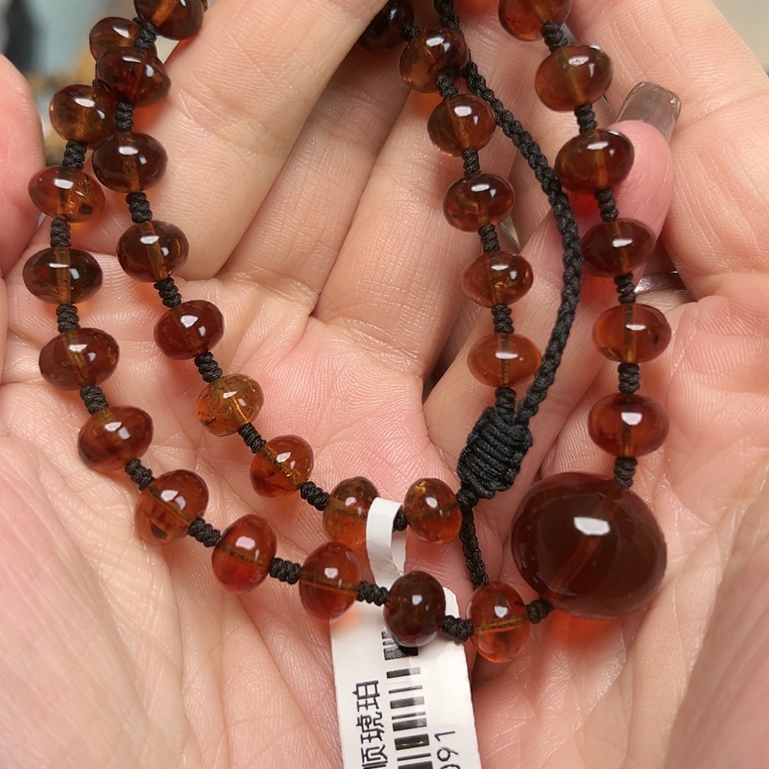 习***玮琥珀未镶嵌裸石抚顺琥珀30091