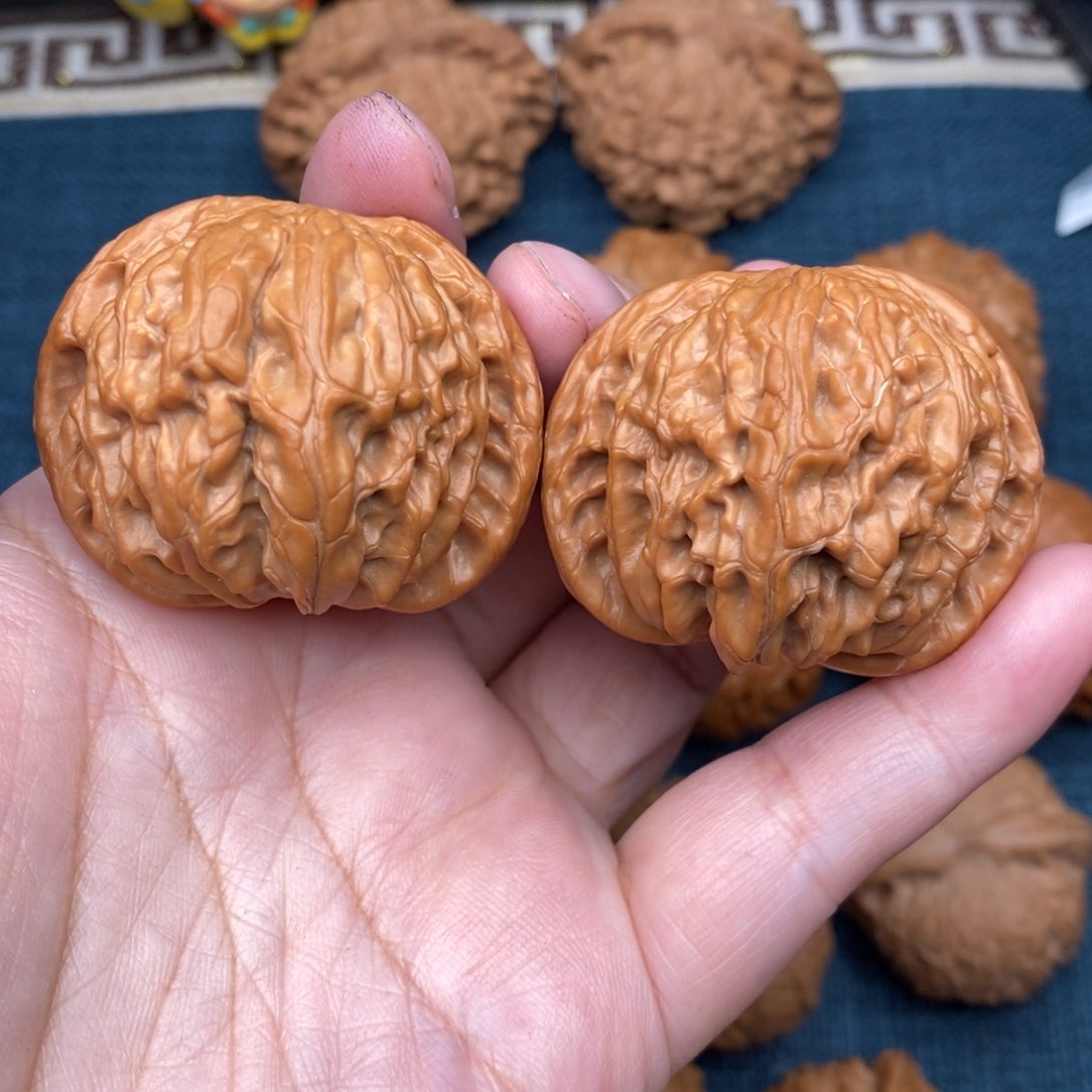 文玩核桃把件43毕业山地正磨全品