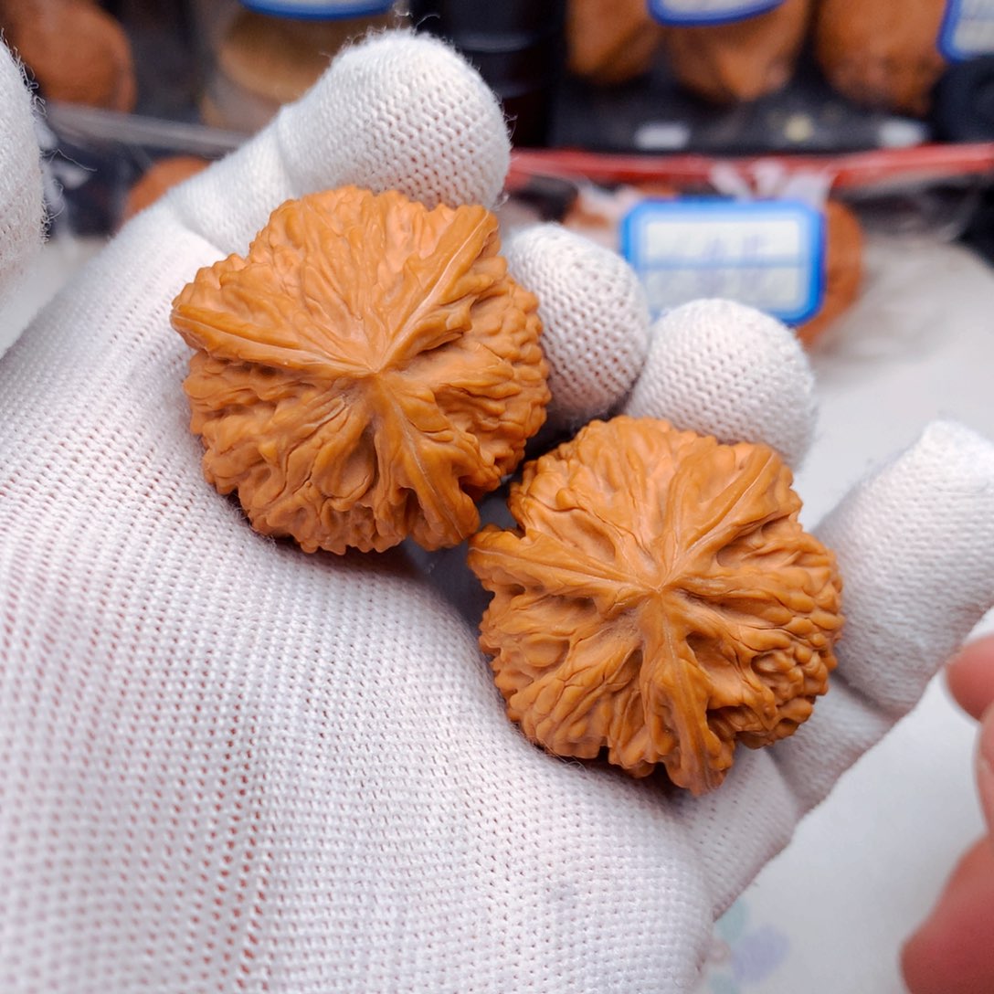 文玩核桃吊坠御龙粗筋