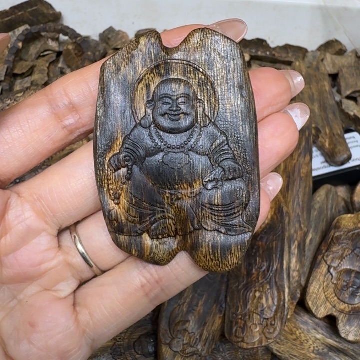 沉香手串月*牌子一个