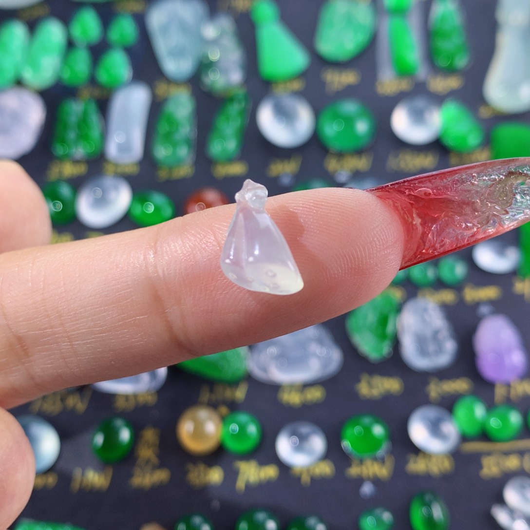 翡翠颈饰未镶嵌纯天然缅甸翡翠A货