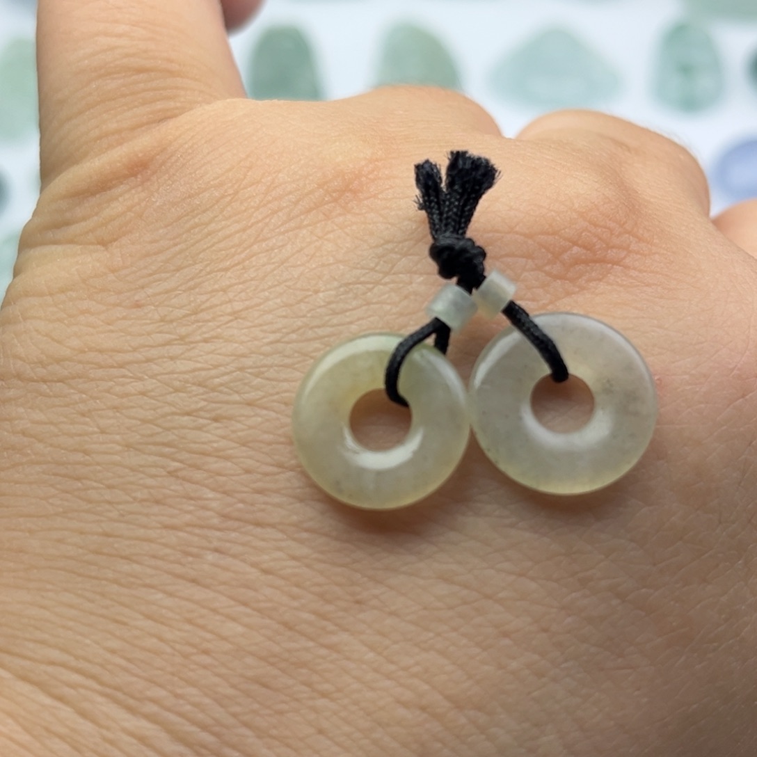 定制翡翠未镶嵌耳饰