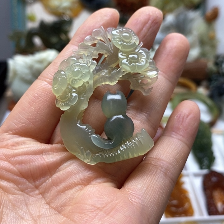 未镶嵌蛇纹石玉颈饰