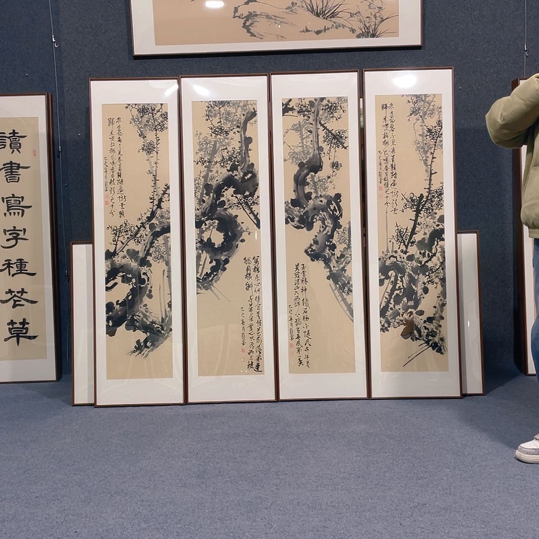 国画手绘作品带框