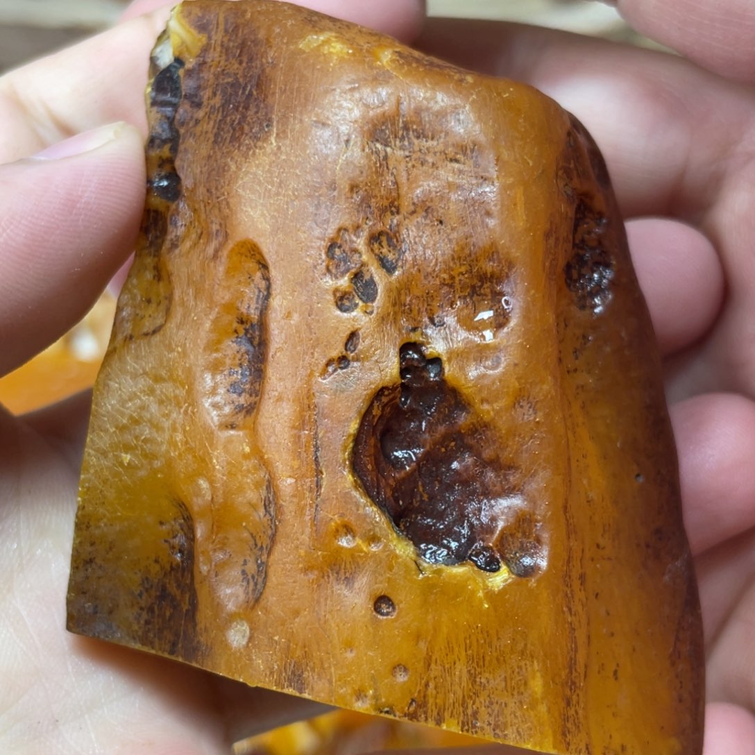 定制琥珀未镶嵌原矿琥珀