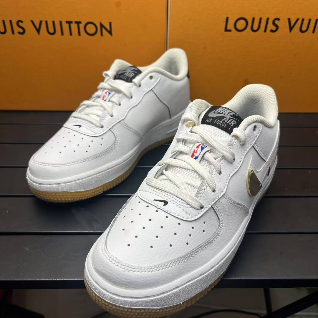 95新 MM6 99新烁/39码/AF1 NBA 白生胶