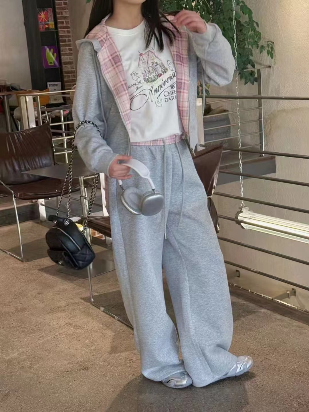 651—700。柔软又舒适的针织上衣