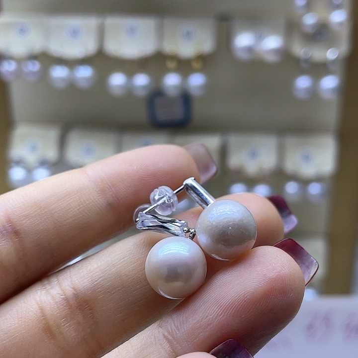 银S925镶嵌淡水珍珠耳饰