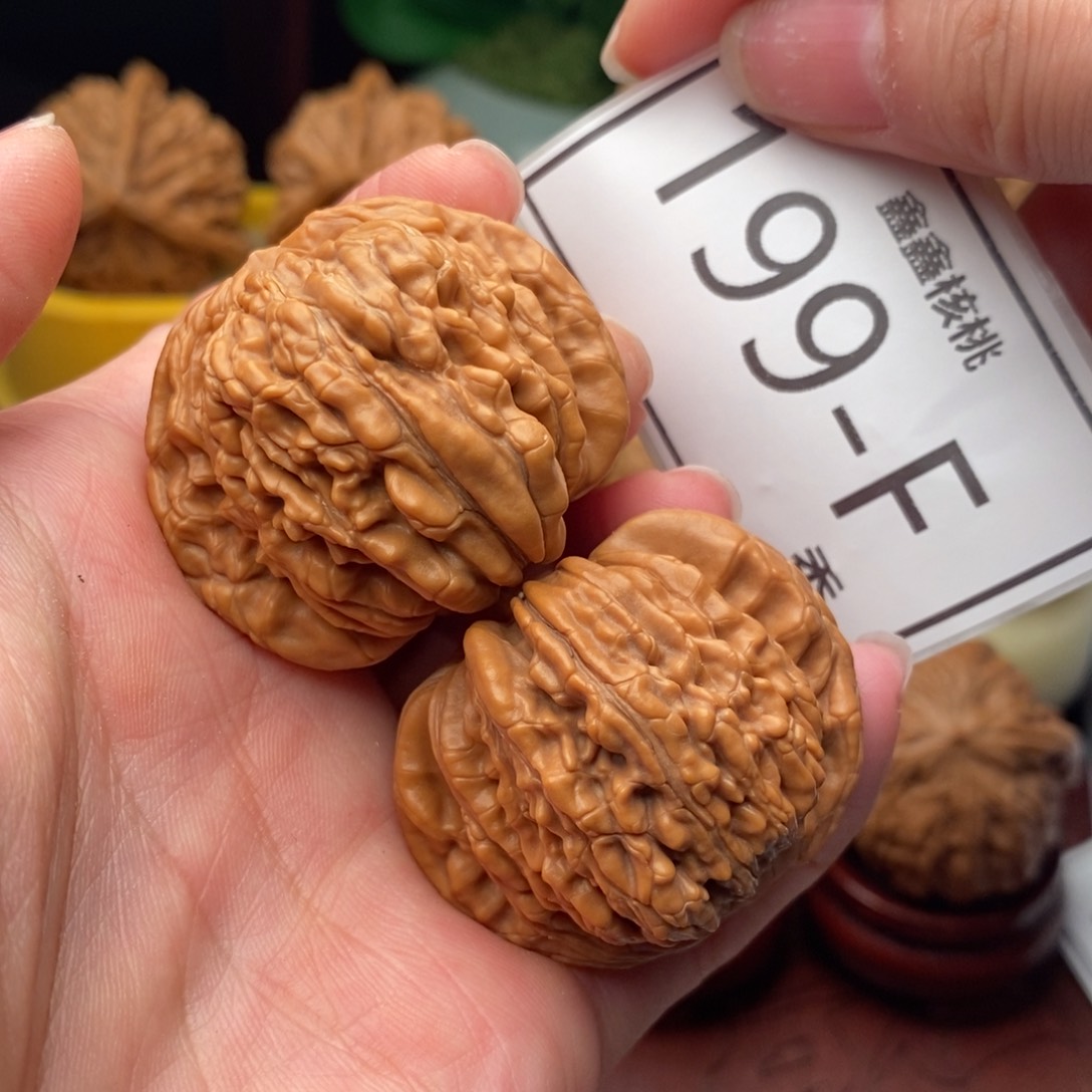 文玩核桃把件汉高楼41