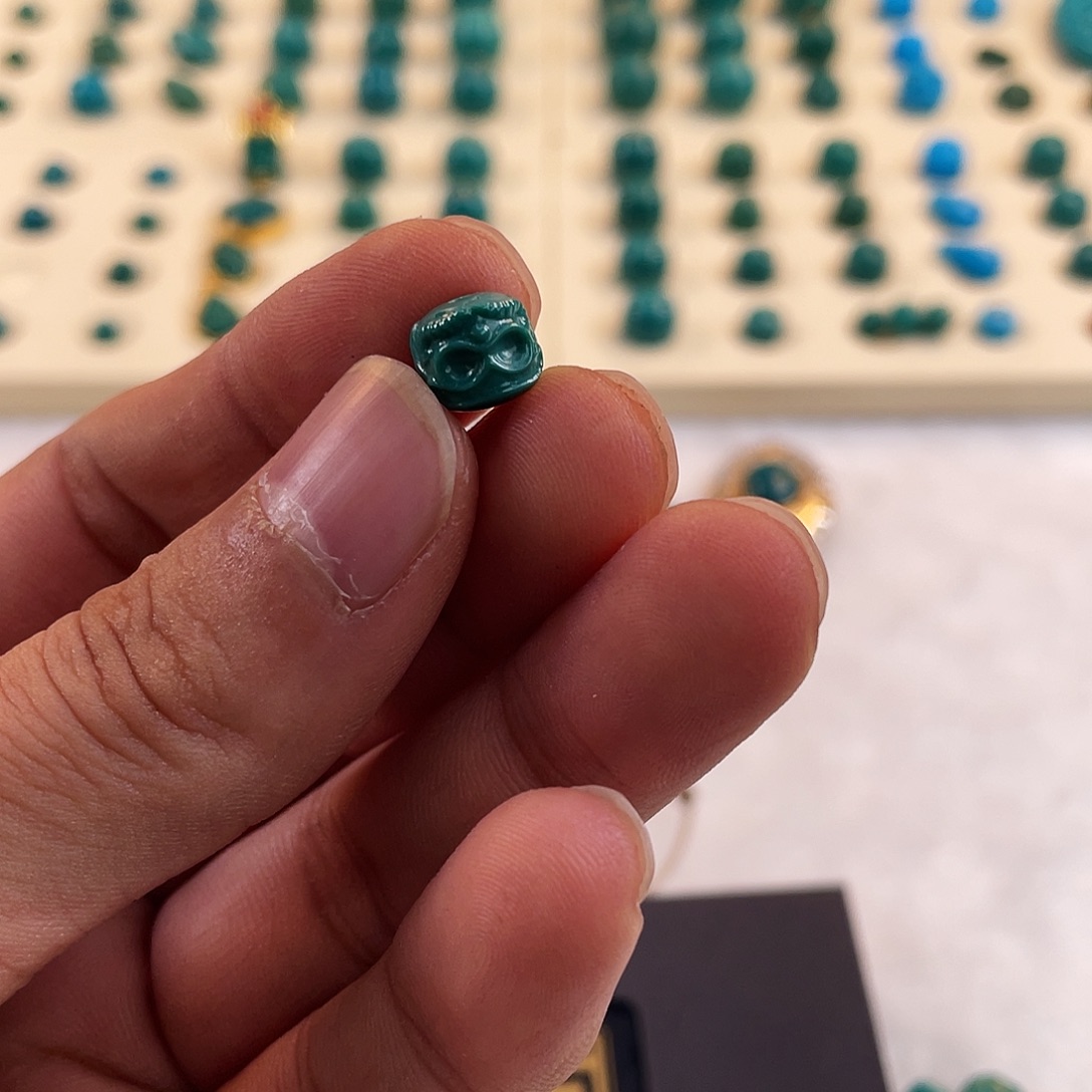 绿松石未镶嵌耳饰