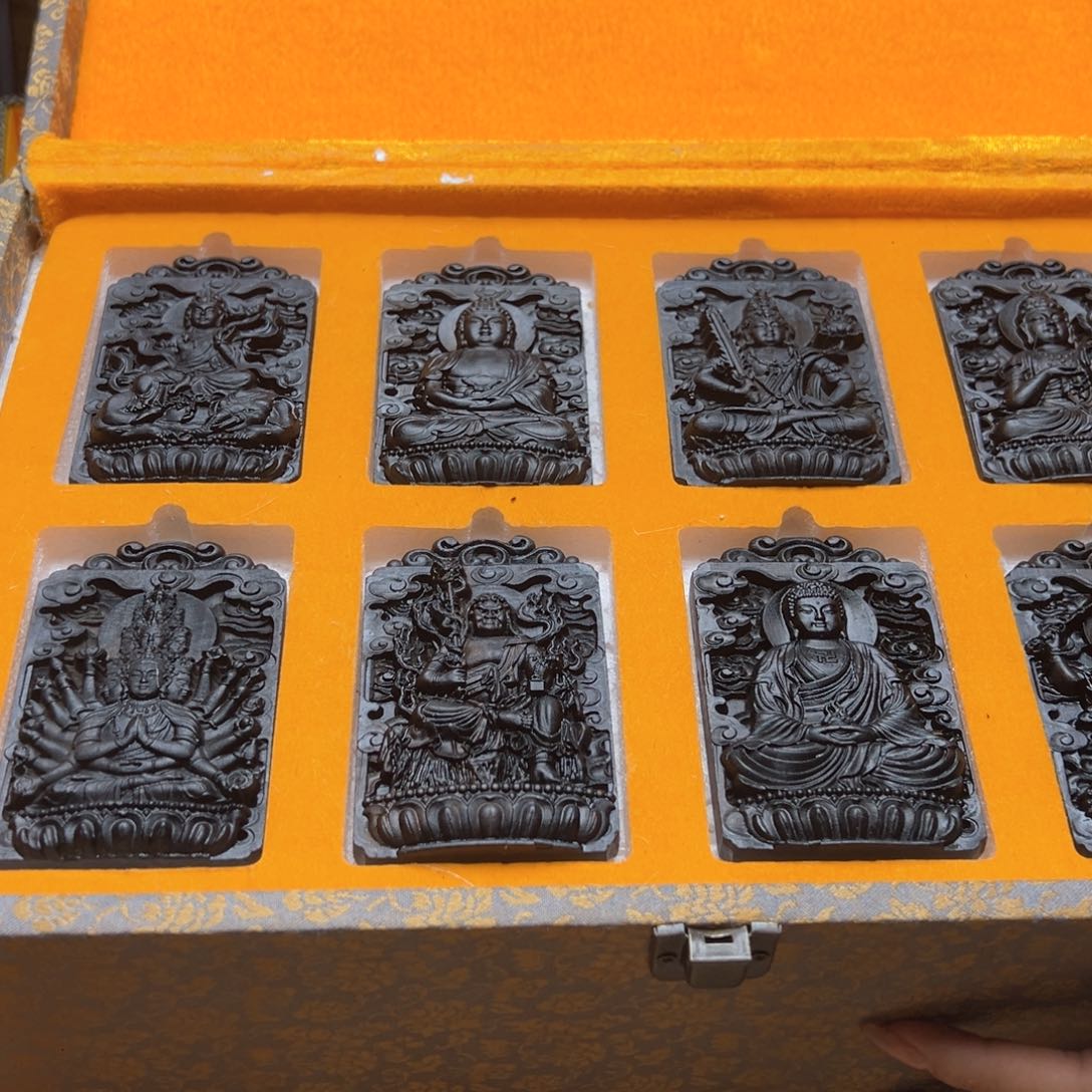 大叶紫檀（黑酸枝木类）