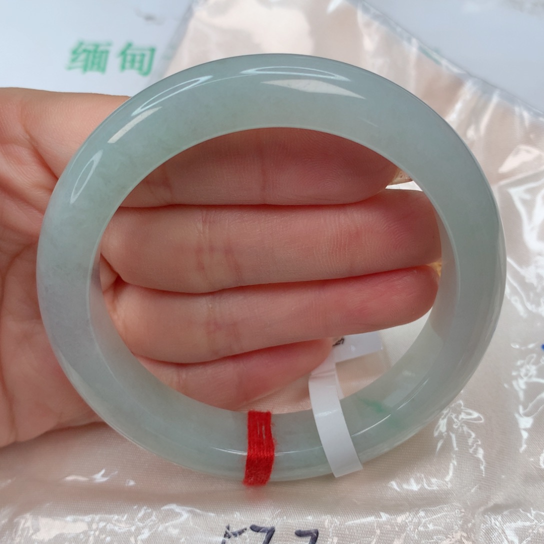 翡翠手镯未镶嵌57-58 葡萄肉