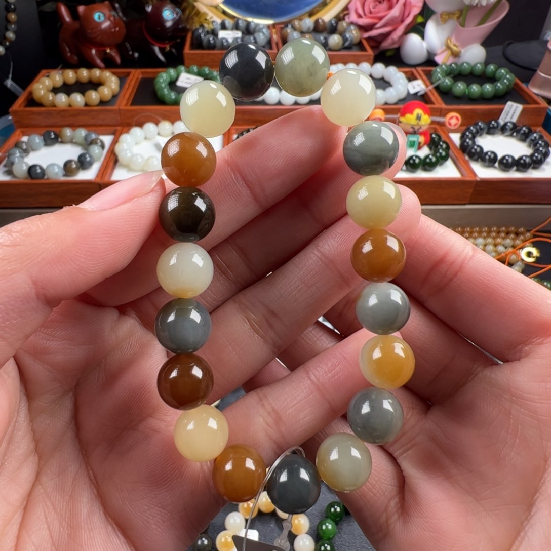 和田玉超绝性价比卡10楼兰未镶嵌