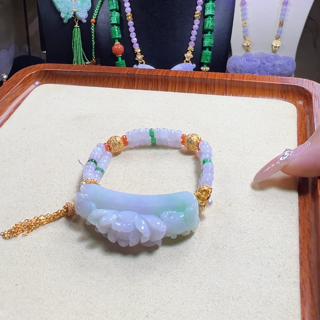 翡翠未镶嵌毛衣链手牌