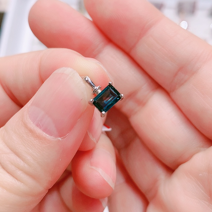 蓝宝石吊坠(不含链)银S925镶嵌