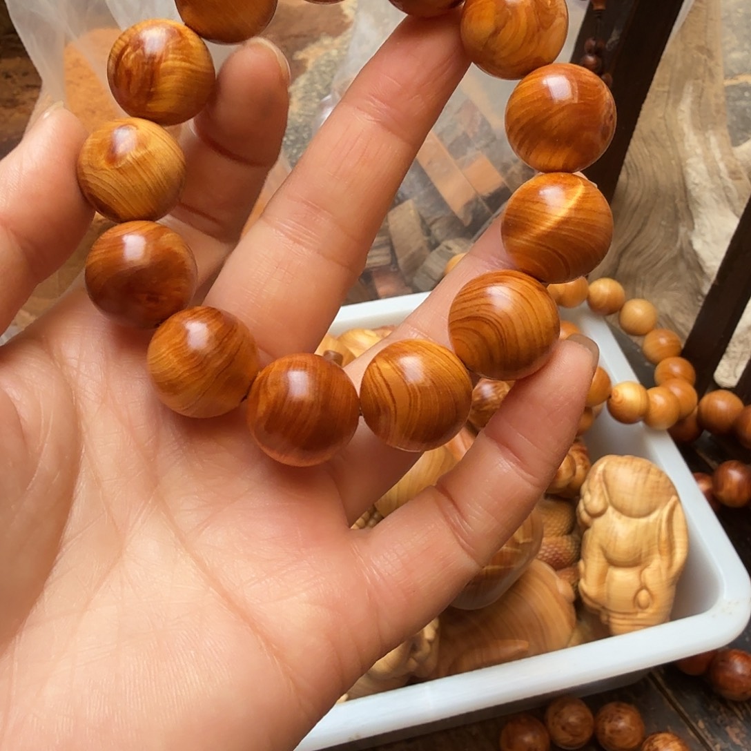 崖柏太行崖柏1.8闪电红油骨料