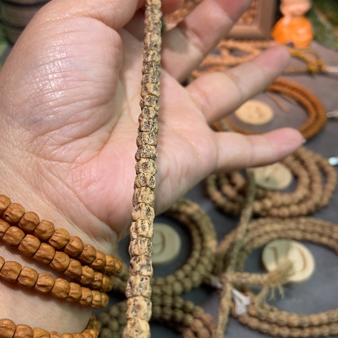 柏香籽/百香籽吊坠李**.