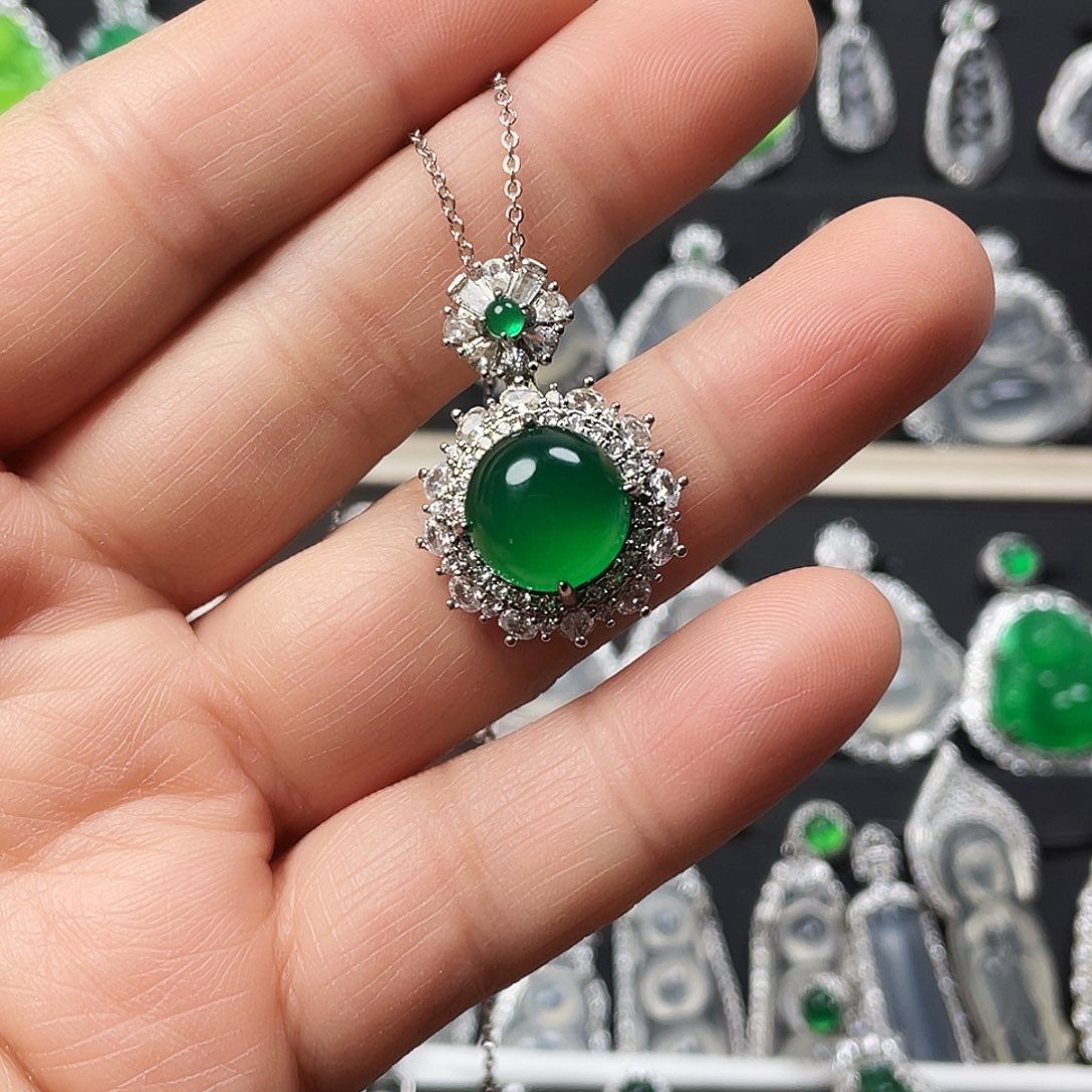 玛瑙/玉髓颈饰合金