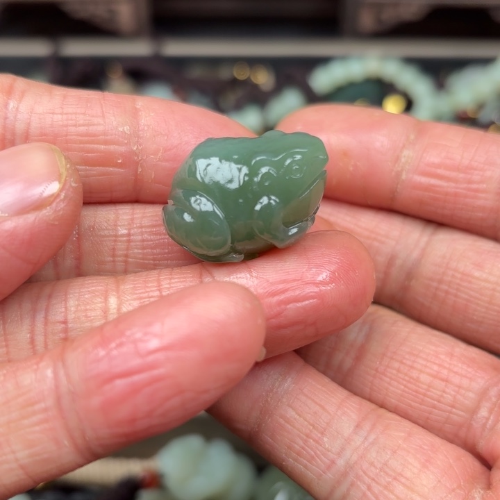 和田玉吊坠未镶嵌