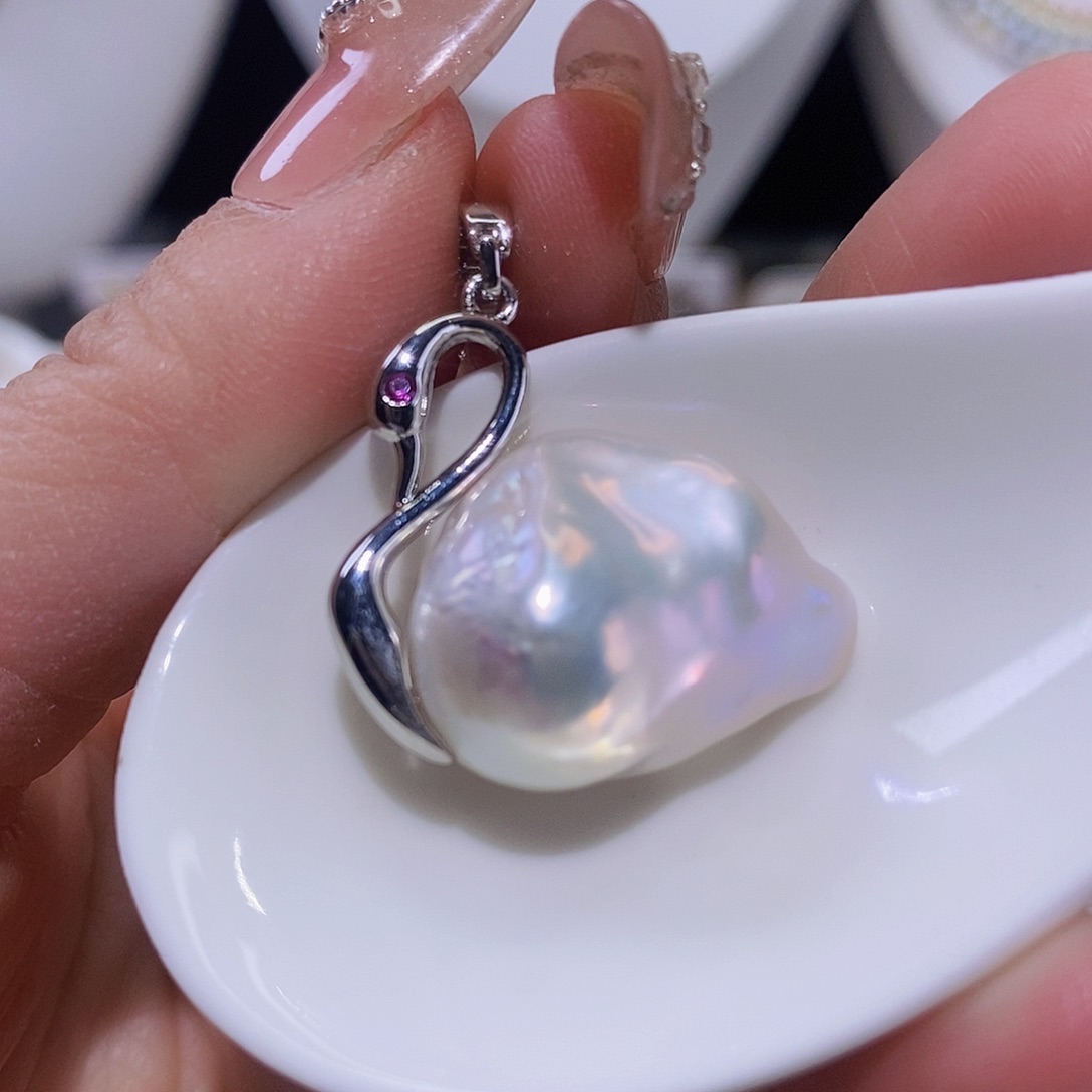 淡水珍珠颈饰合金
