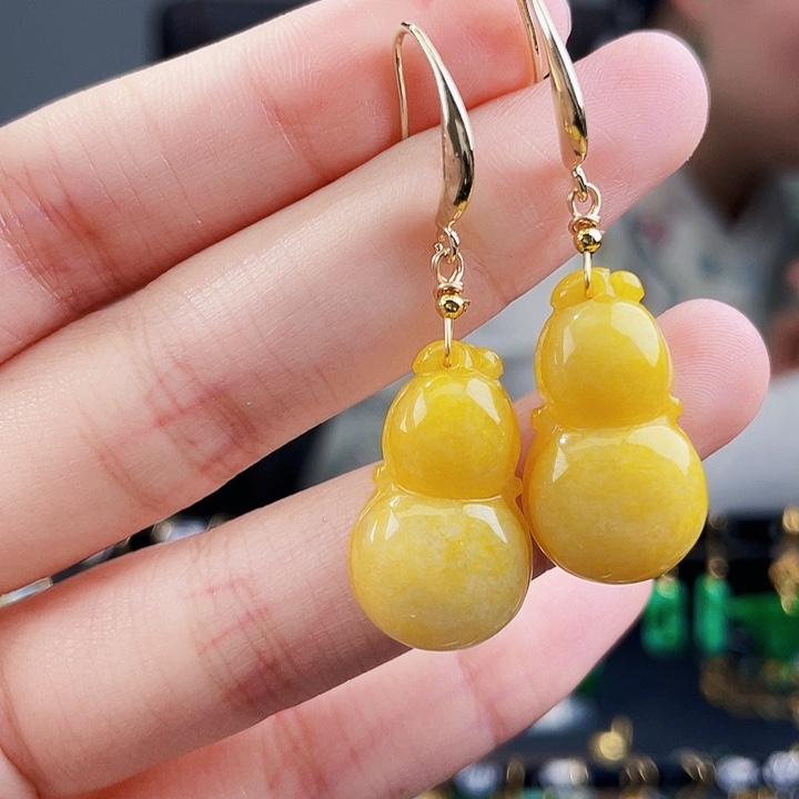 翡翠耳饰未镶嵌饰品