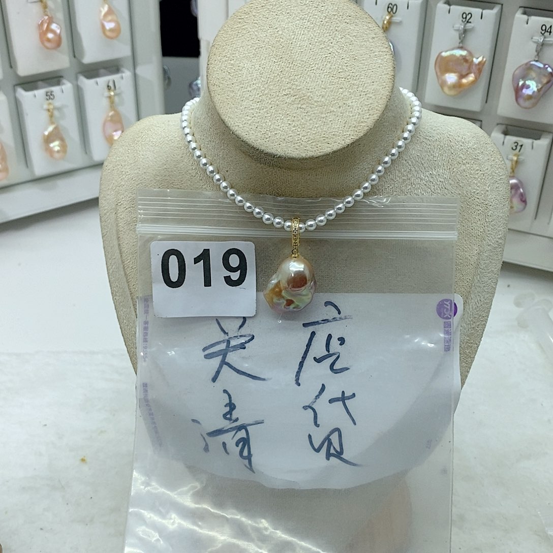 淡水珍珠颈饰合金