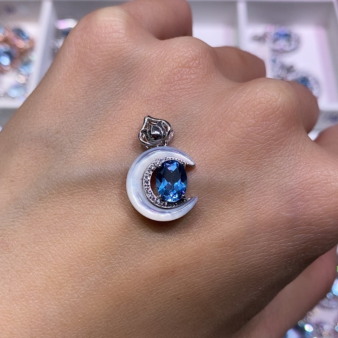 托帕石吊坠(不含链)银S925镶嵌（需要证书备注）