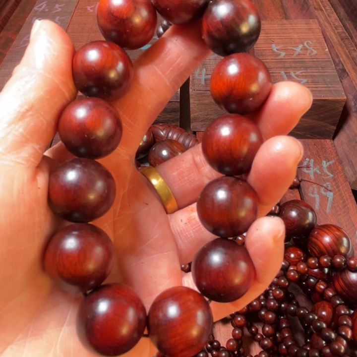 用***8安达曼紫檀1.8素圈0000000000