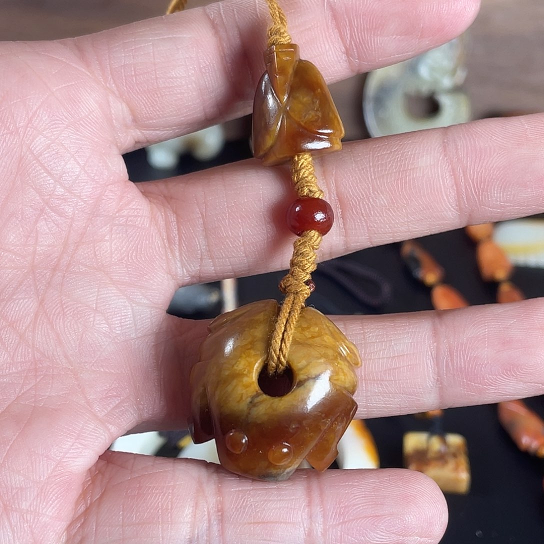 和田玉颈饰未镶嵌贵****活