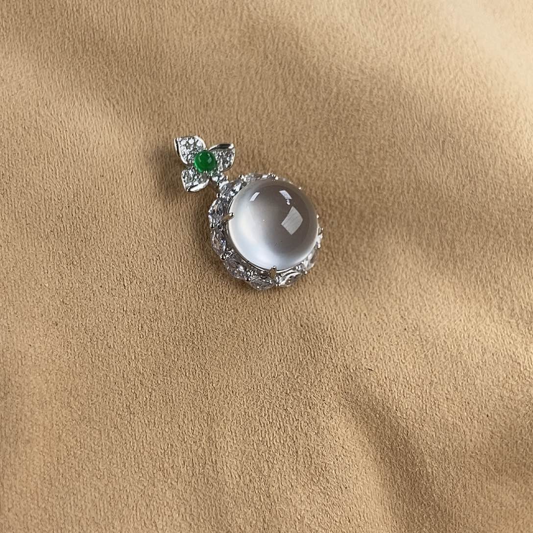 石英质玉颈饰银S925镶嵌