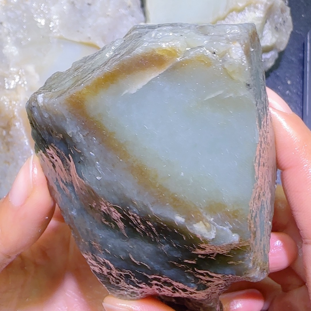 和田玉未镶嵌珠宝半成品