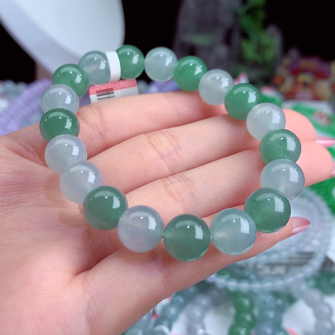 翡翠手链未镶嵌卡10