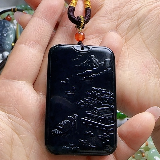 和田玉颈饰未镶嵌