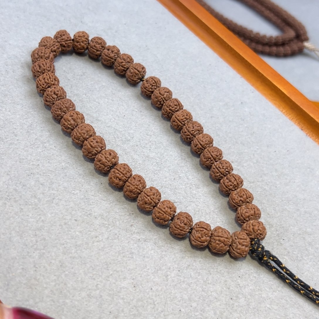 妖***灵金刚菩提吊坠纯血勿里达老树王手持10+