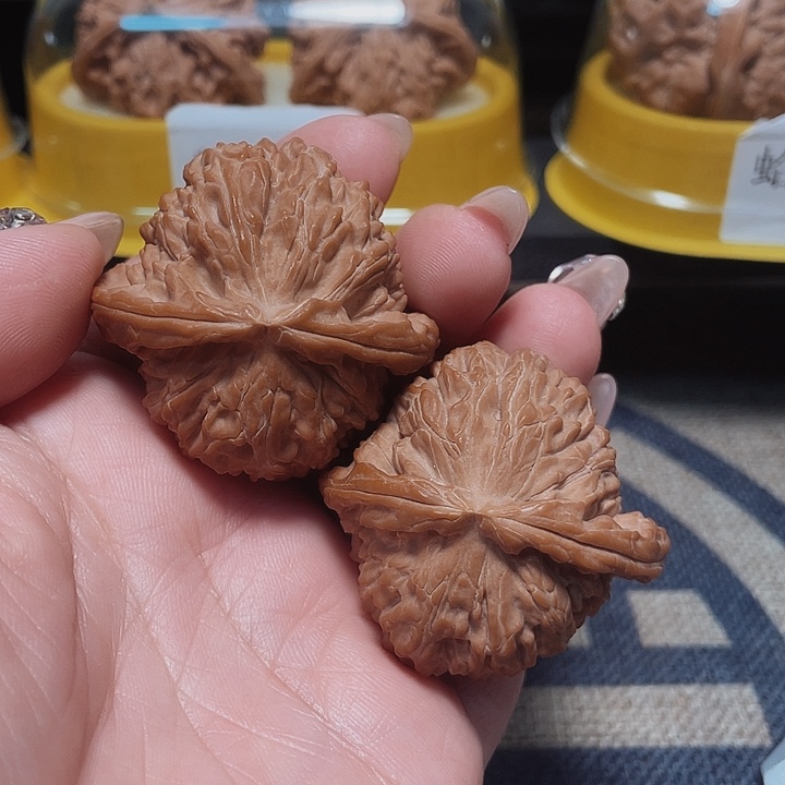 文玩核桃把件孝****装白狮子44