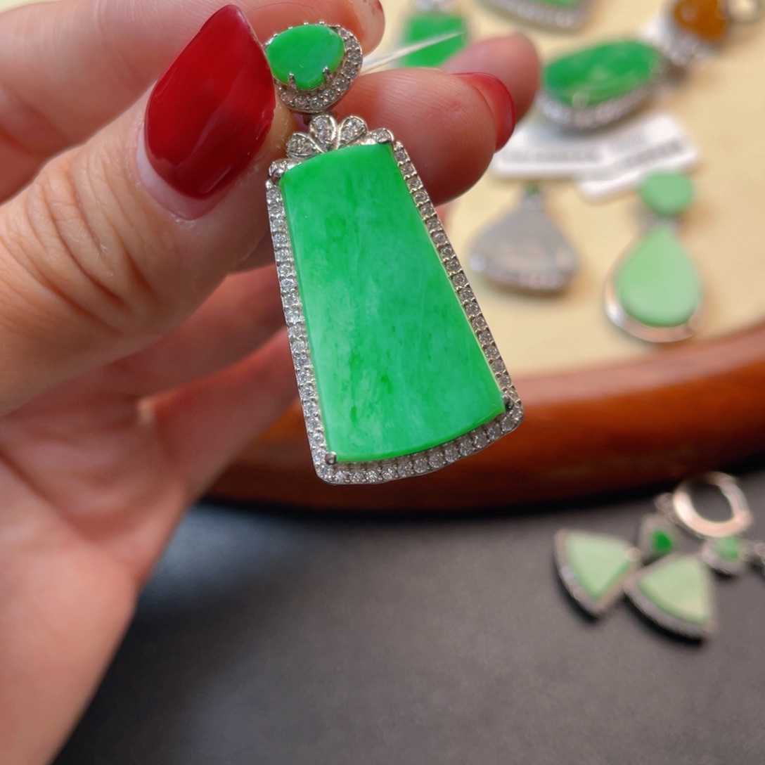 翡翠吊坠(不含链)银S925镶嵌