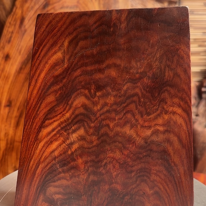 港***c大叶紫檀（黑酸枝木类）