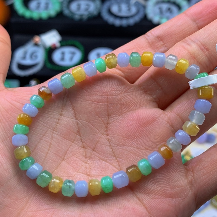 翡翠手链未镶嵌翡翠5+