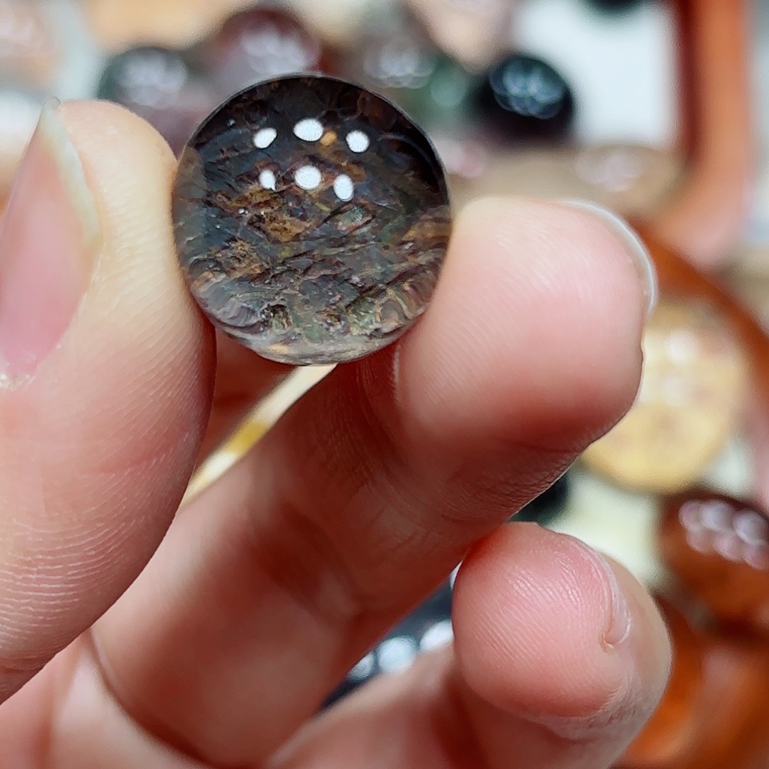 颈饰水晶未镶嵌水晶