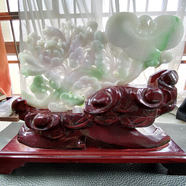 缅甸天然翡翠A货，精雕冰润春彩如意摆件750