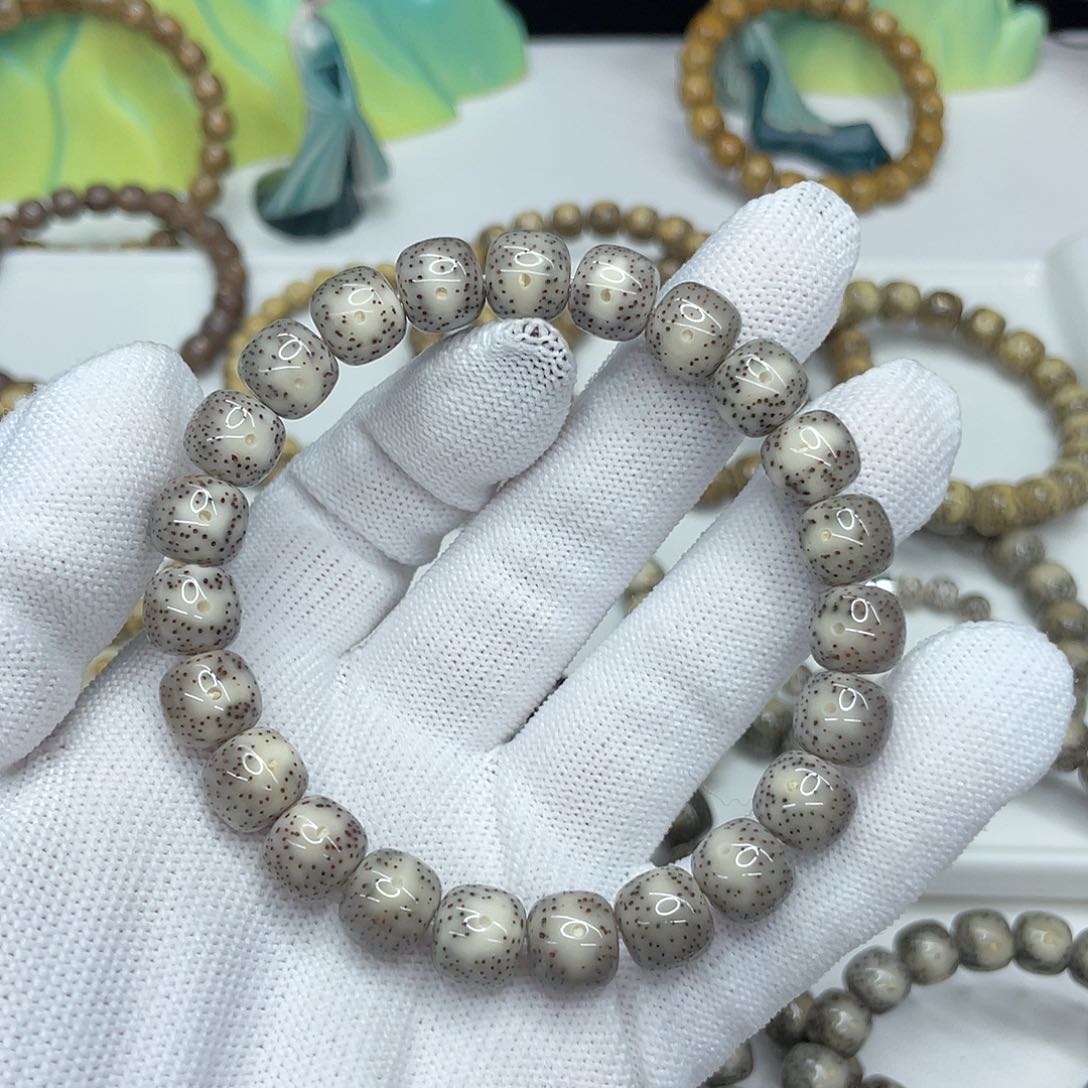 星月菩提手串17。10/9灰冰双留白带火烧云