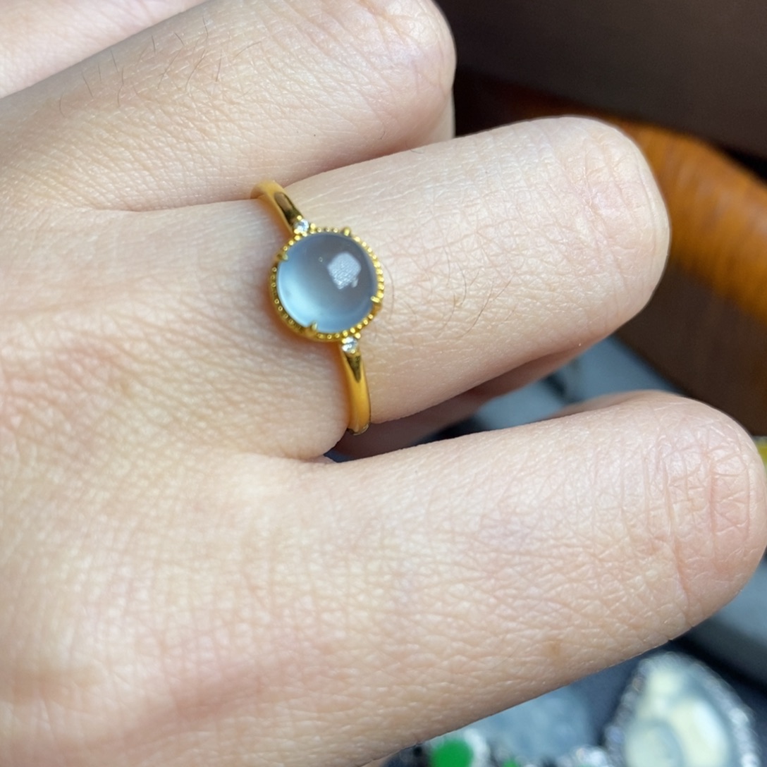 翡翠戒指18K金镶嵌18Ｋ金蛋面戒指