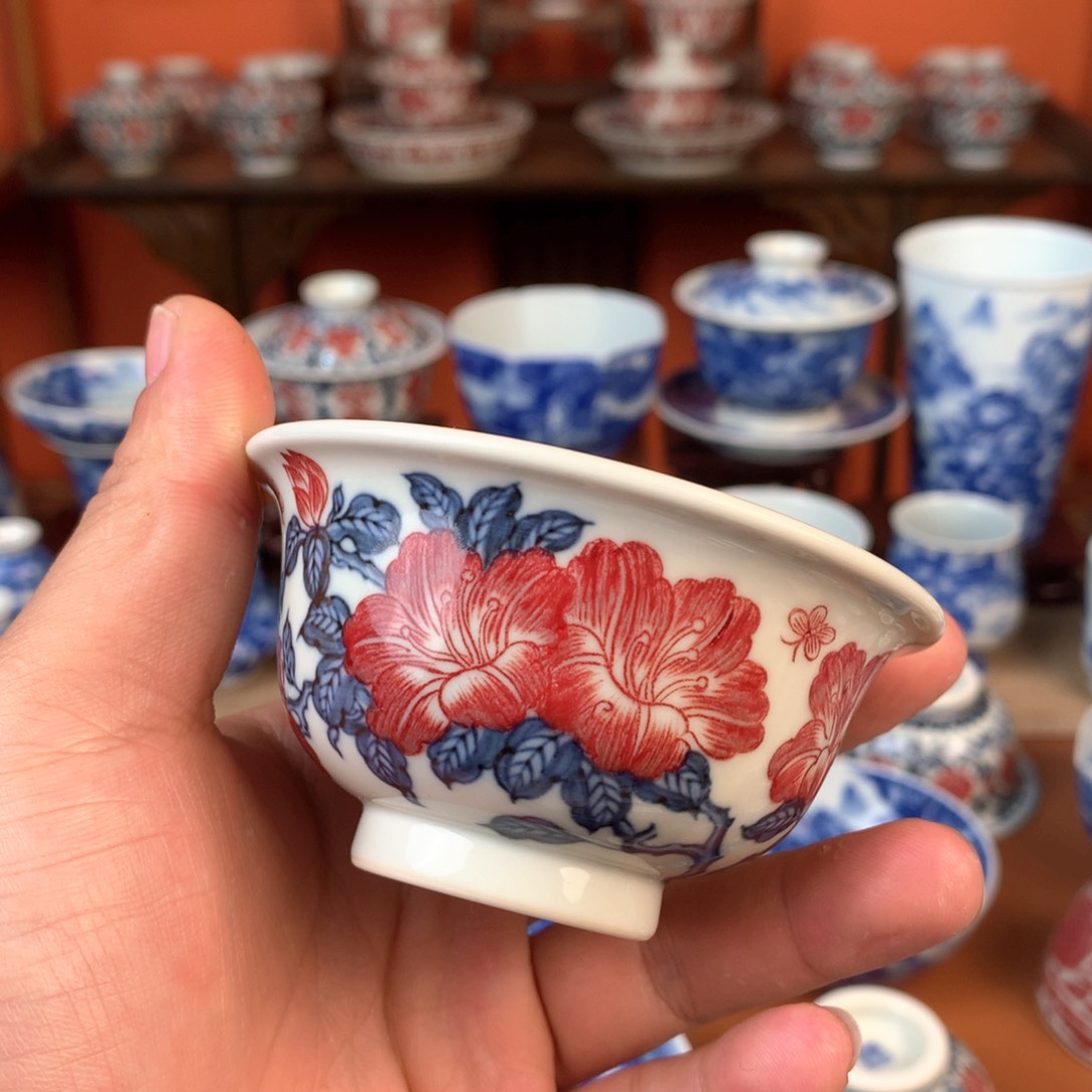 青花釉里红主人杯手工手绘