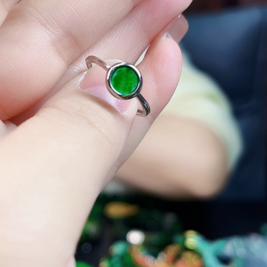 翡翠银S925镶嵌颈饰戒指