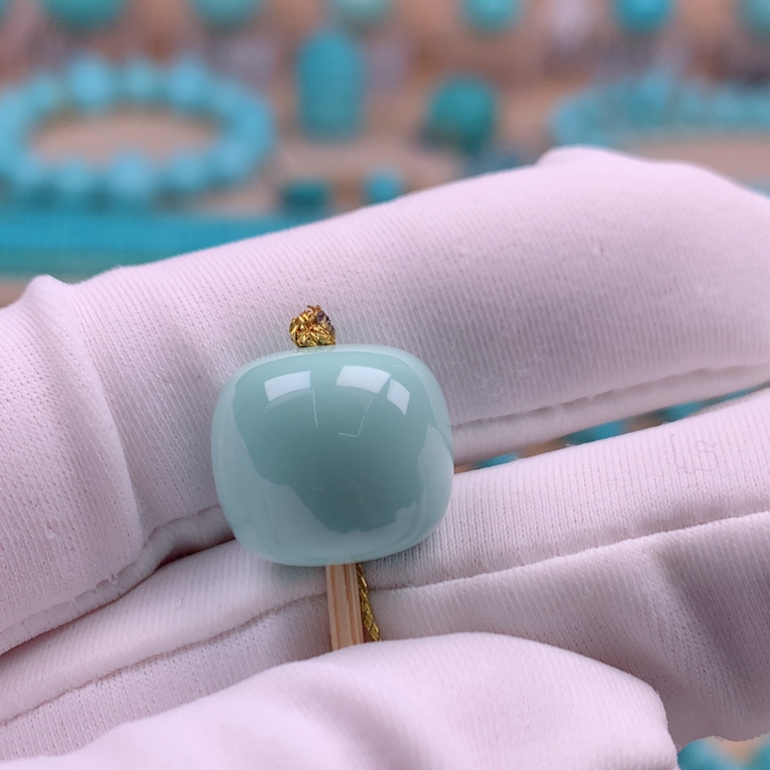 绿松石未镶嵌珠宝奇石13.8mm