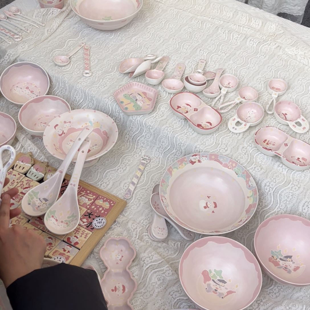 瓷片8801一起逛集市啦