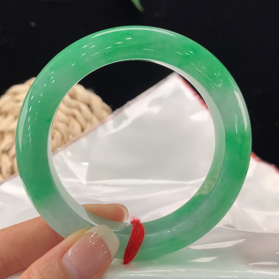 翡翠手镯未镶嵌111-1005