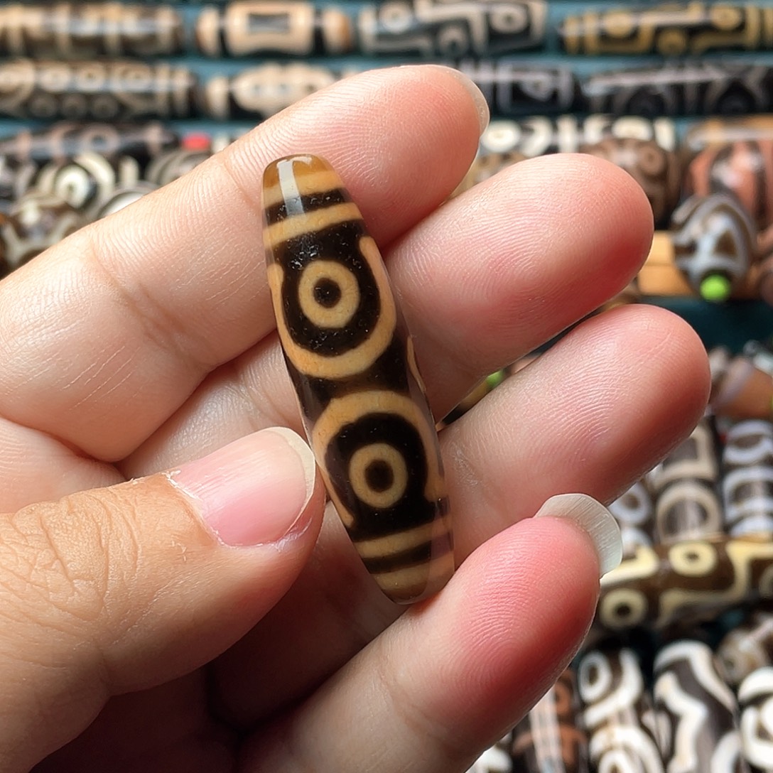 单***爸玛瑙/玉髓未镶嵌耳饰牙黄六